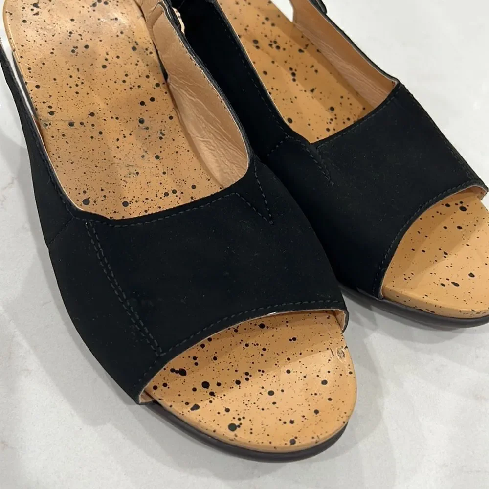 ladies casual sandals black size 38 women NWOT never been worn